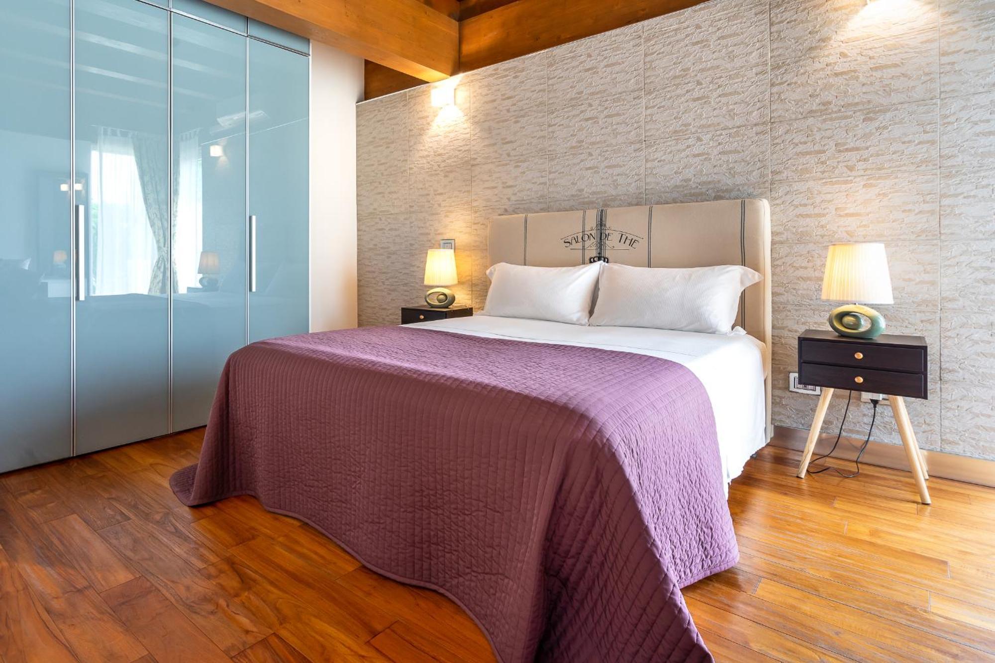 Casale Delle Ronde Bed & Breakfast 3*
