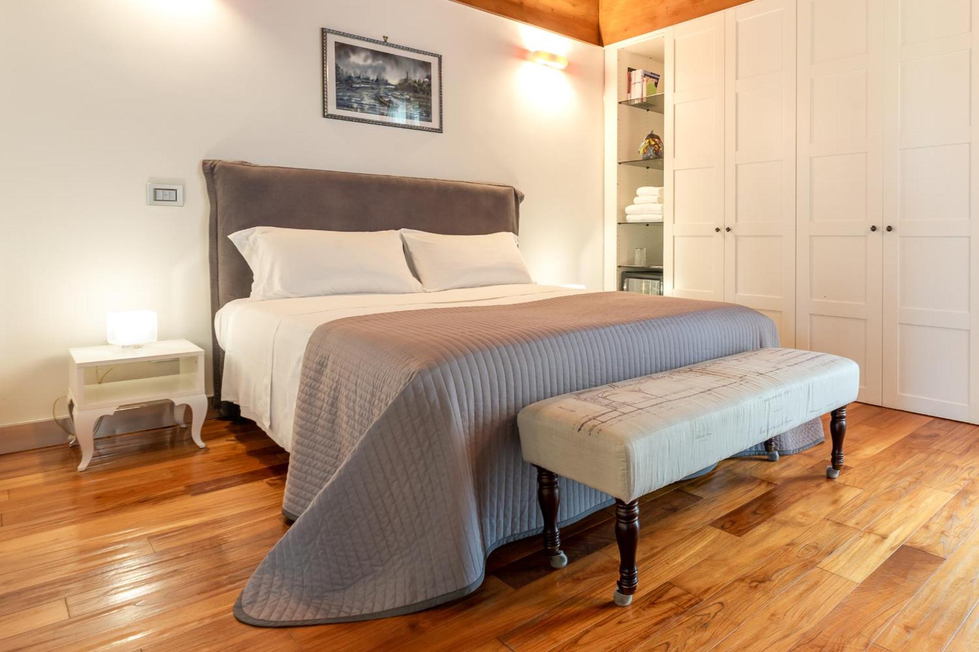 Casale Delle Ronde Bed & Breakfast 3*